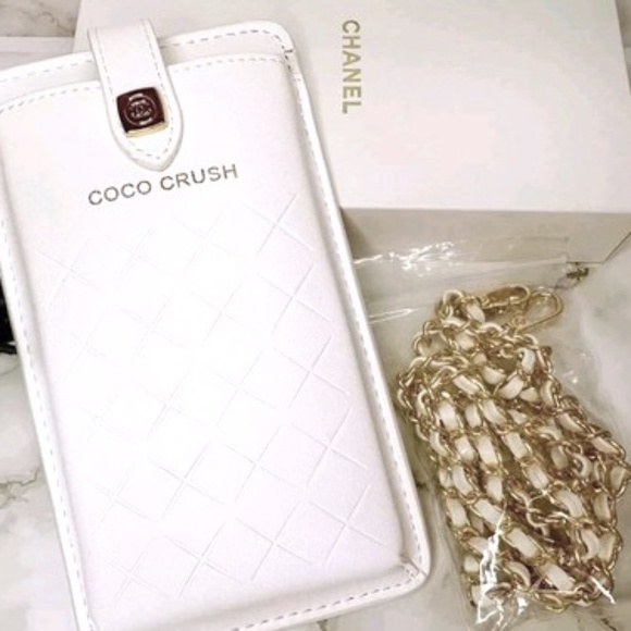 CHANEL Limited Edition Coco White Crossbody/Phone Case/Card holder NEW FREE gift - Picture 1 of 12